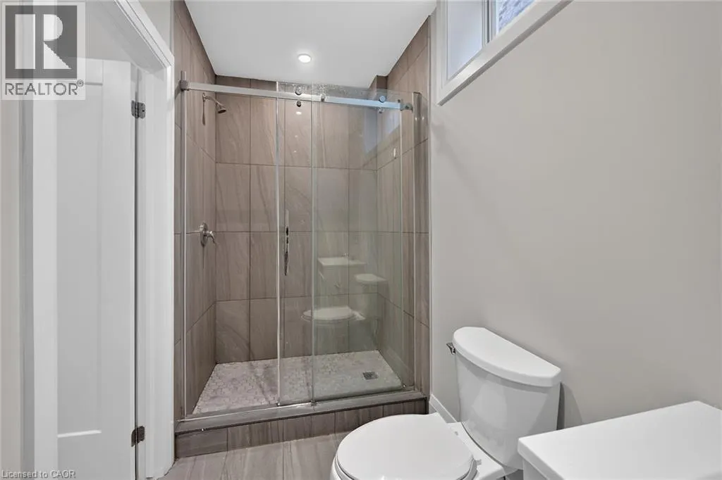 41 ELEANOR Avenue