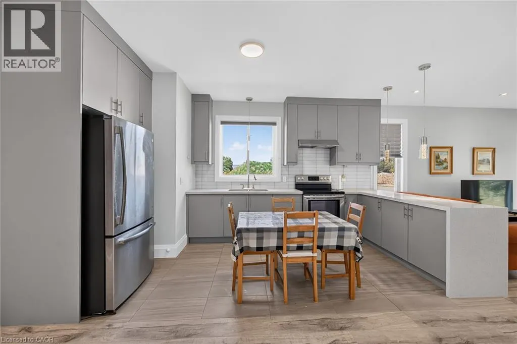 41 ELEANOR Avenue