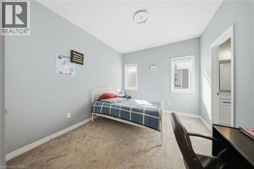 112 HONEY Street