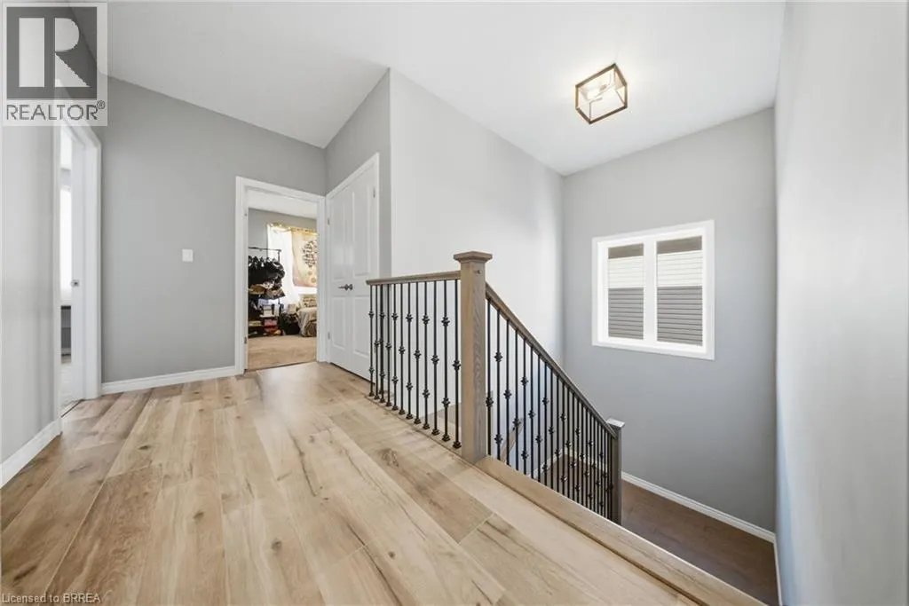 112 HONEY Street