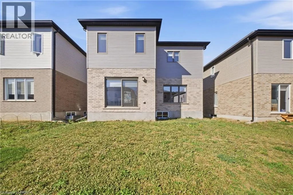 112 HONEY Street