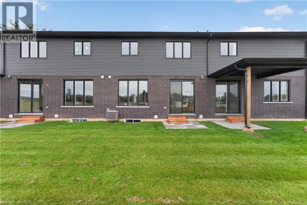 957 CLARE Avenue