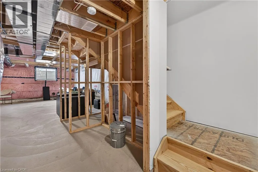 957 CLARE Avenue