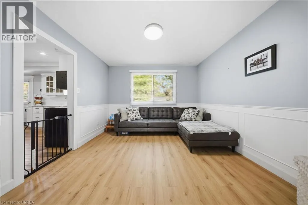 25 CEDARLAND Drive