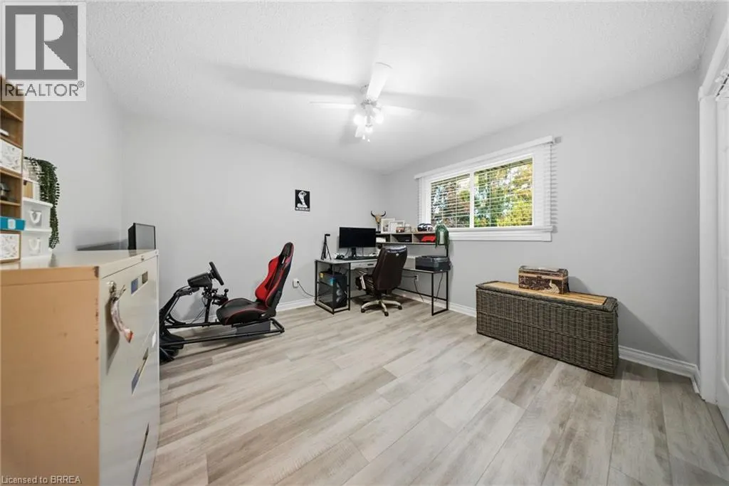 25 CEDARLAND Drive