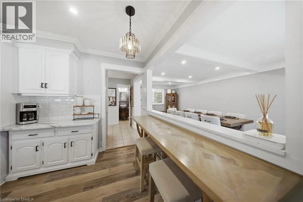 25 CEDARLAND Drive