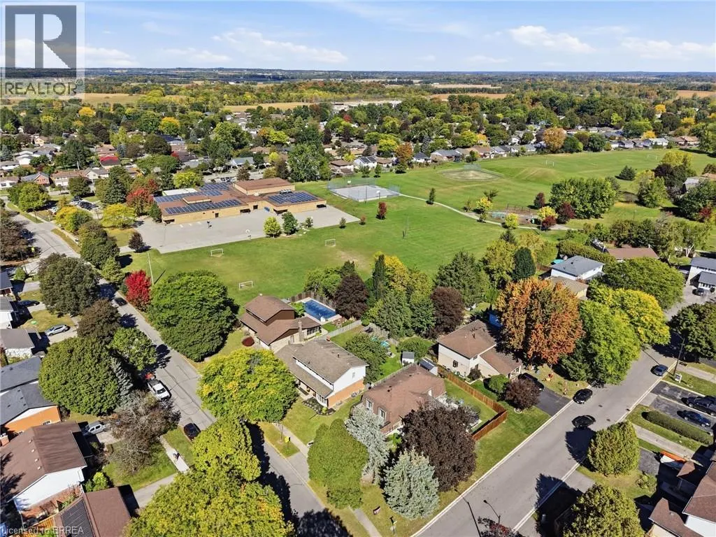 25 CEDARLAND Drive