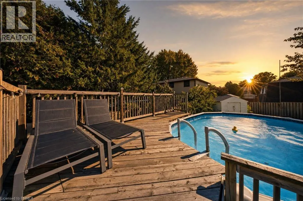 25 CEDARLAND Drive