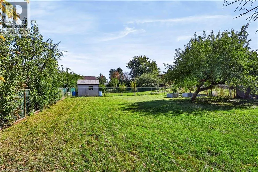 38 DEERHURST Road
