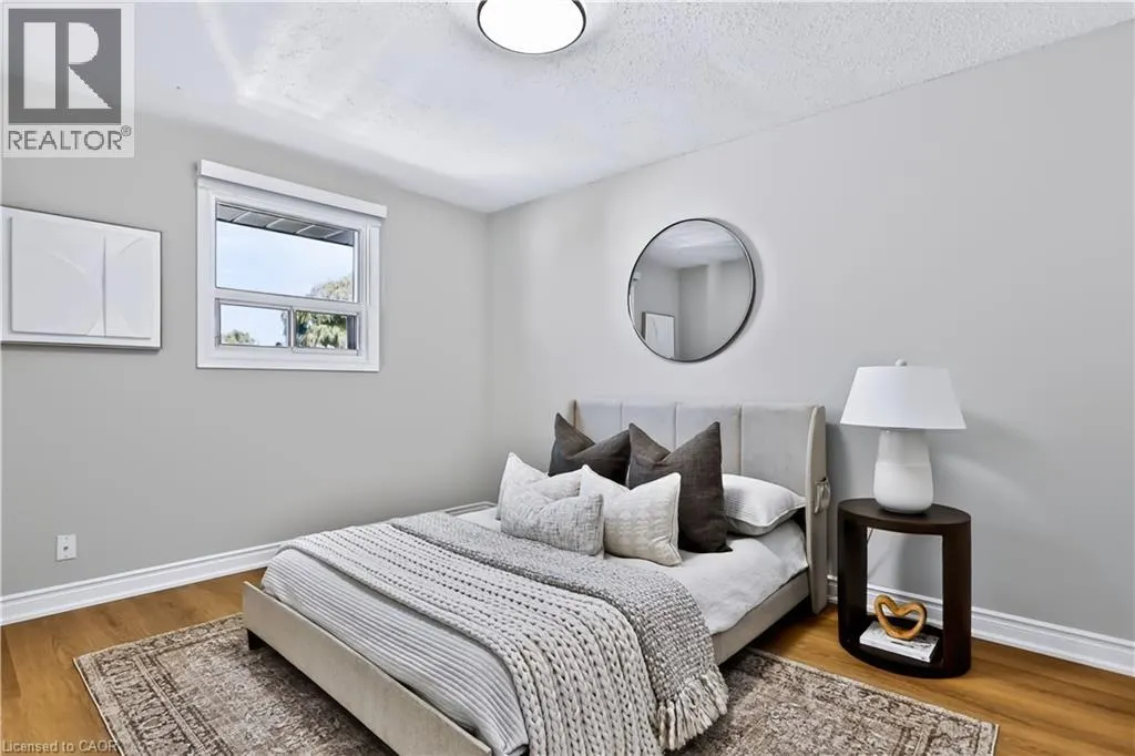 38 DEERHURST Road
