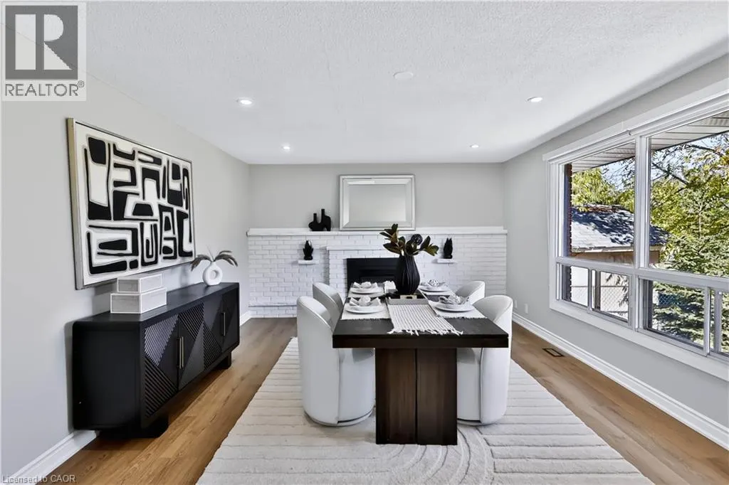 38 DEERHURST Road