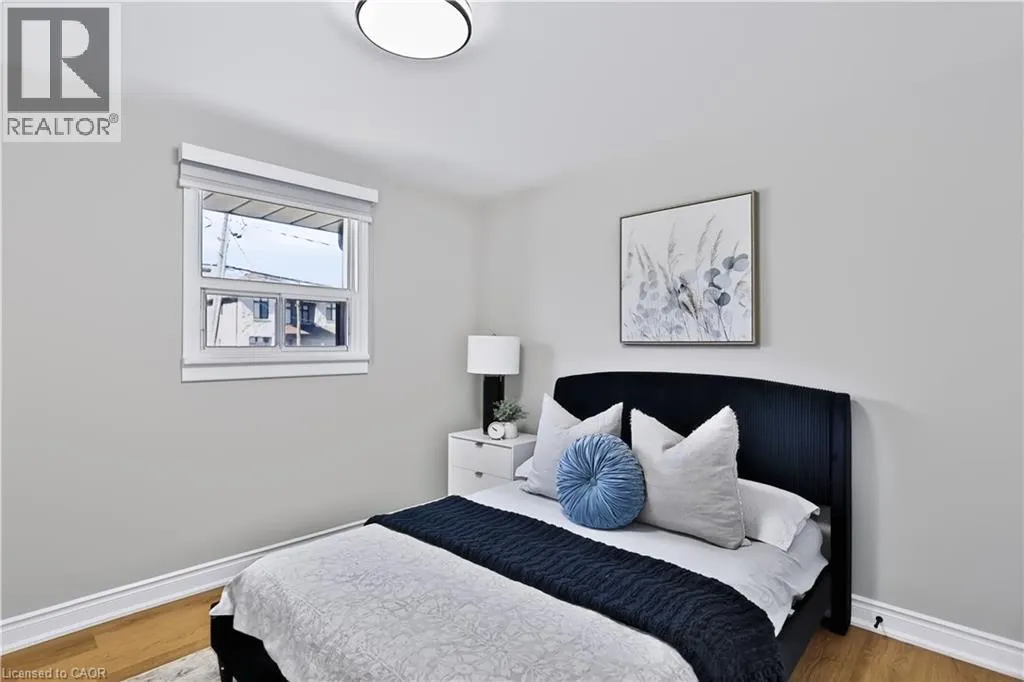 38 DEERHURST Road