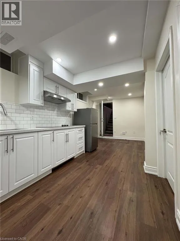 44 SUGARBERRY Drive