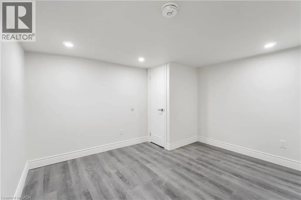 18 MOUNTAIN Street Unit# 3 #3