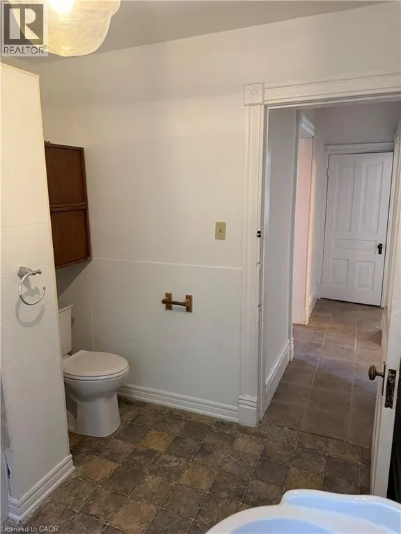 73 SHERMAN Avenue S Unit# MAIN #MAIN
