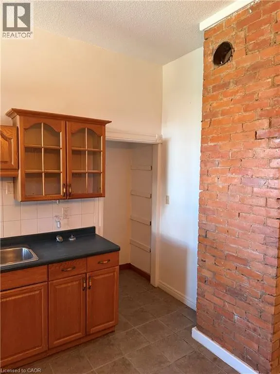 73 SHERMAN Avenue S Unit# MAIN #MAIN