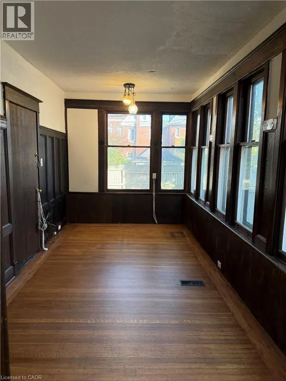 73 SHERMAN Avenue S Unit# MAIN #MAIN