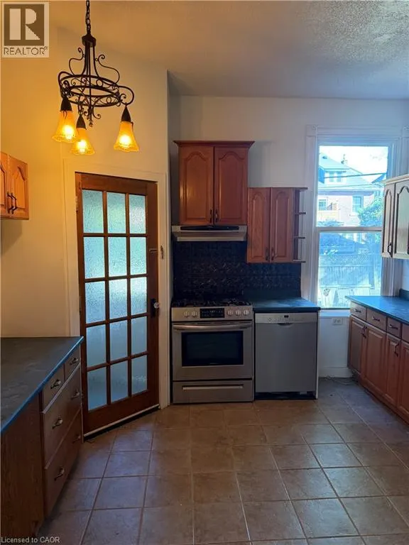 73 SHERMAN Avenue S Unit# MAIN #MAIN
