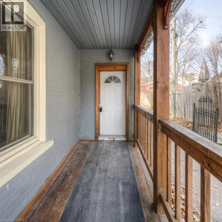 18 STIRLING Avenue N Unit# 2 #2