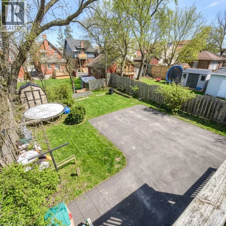 18 STIRLING Avenue N Unit# 2 #2