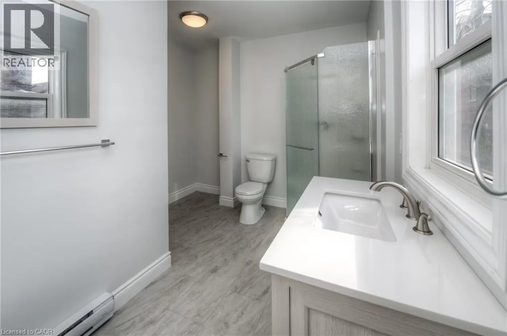 18 STIRLING Avenue N Unit# 2 #2