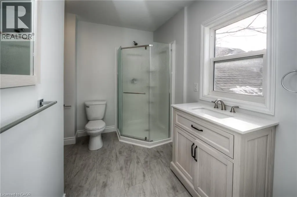 18 STIRLING Avenue N Unit# 2 #2