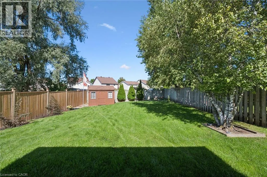 48 ABBEYWOOD Crescent