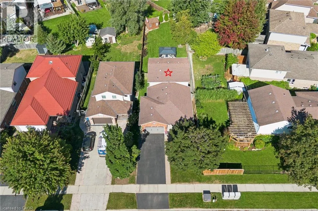 48 ABBEYWOOD Crescent