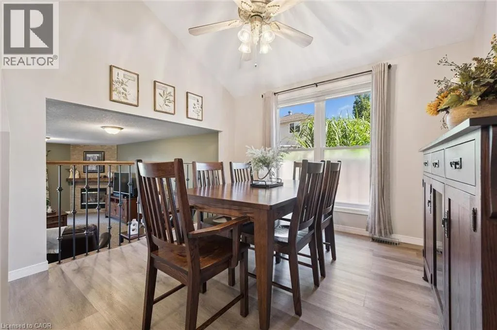 48 ABBEYWOOD Crescent