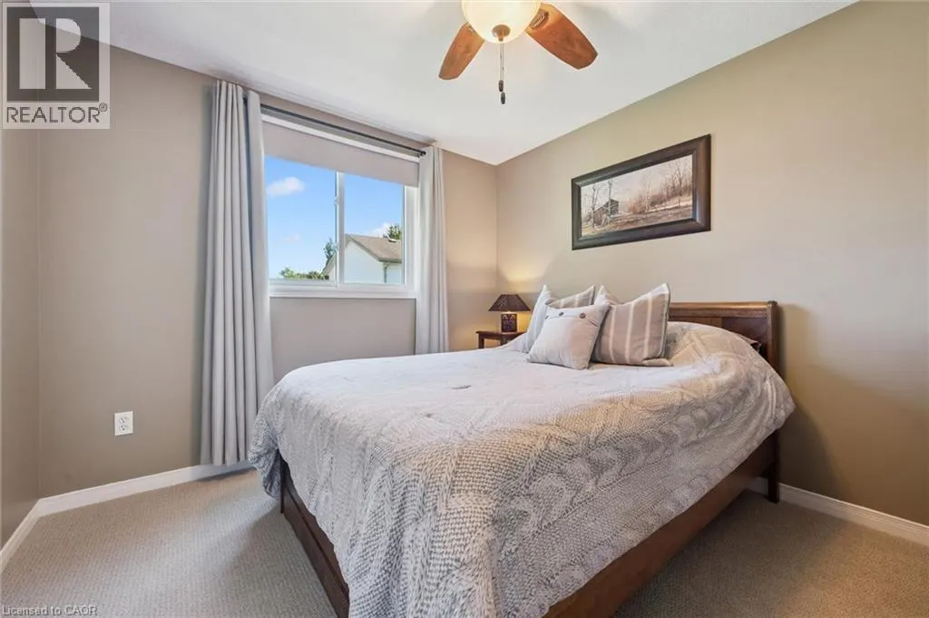 48 ABBEYWOOD Crescent