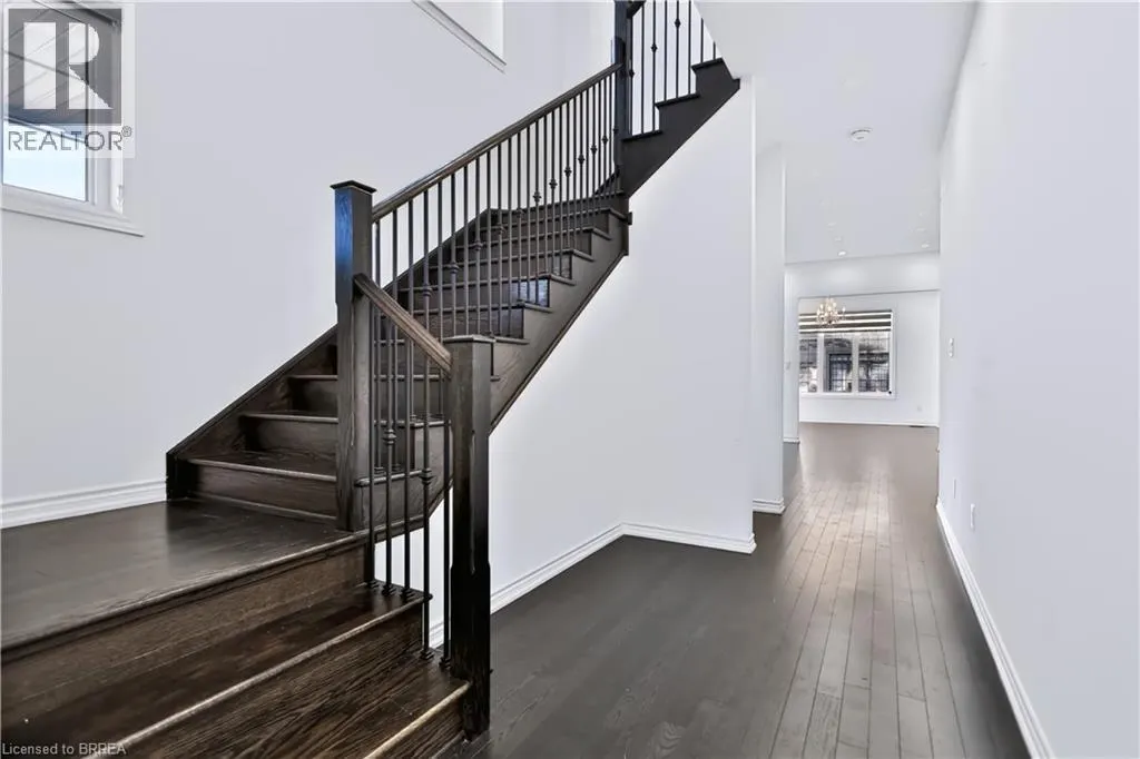 1 ROWLEY Street