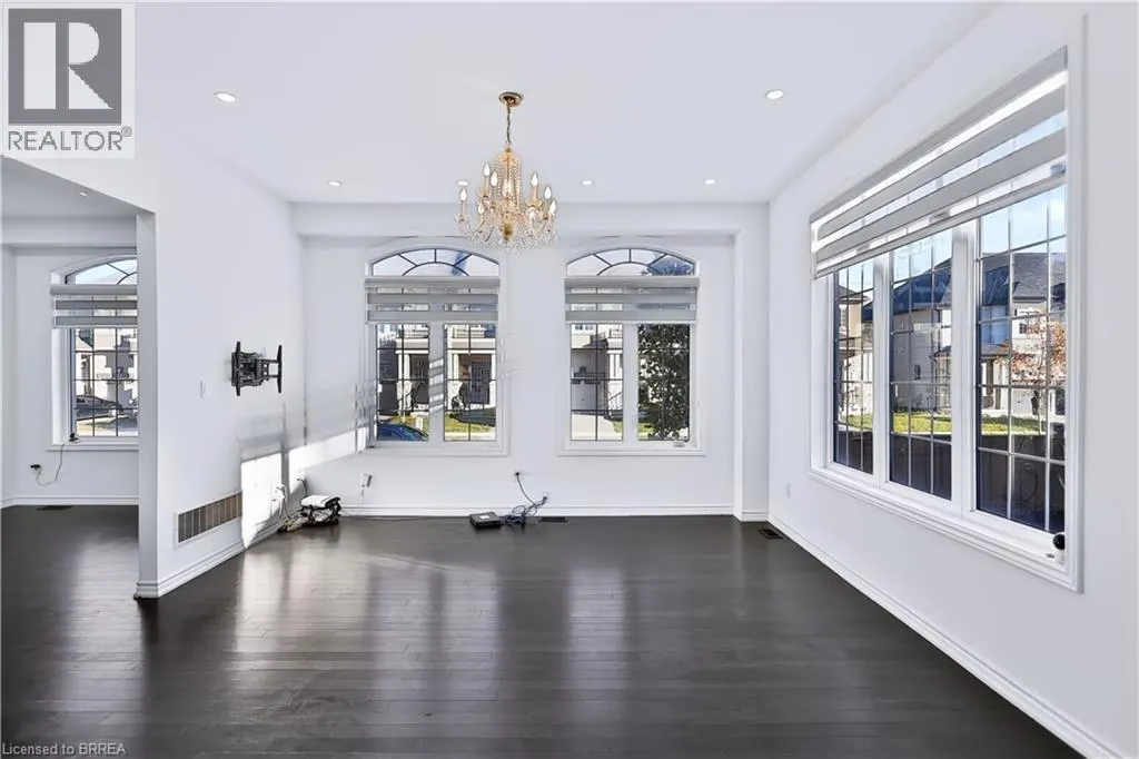 1 ROWLEY Street