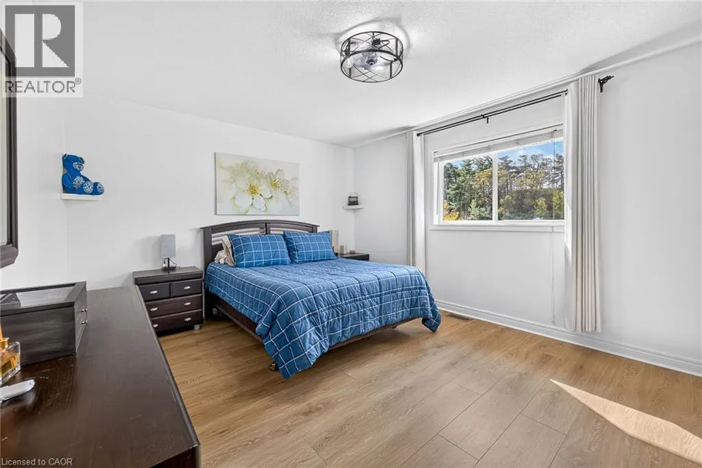 54 VINIFERA Drive