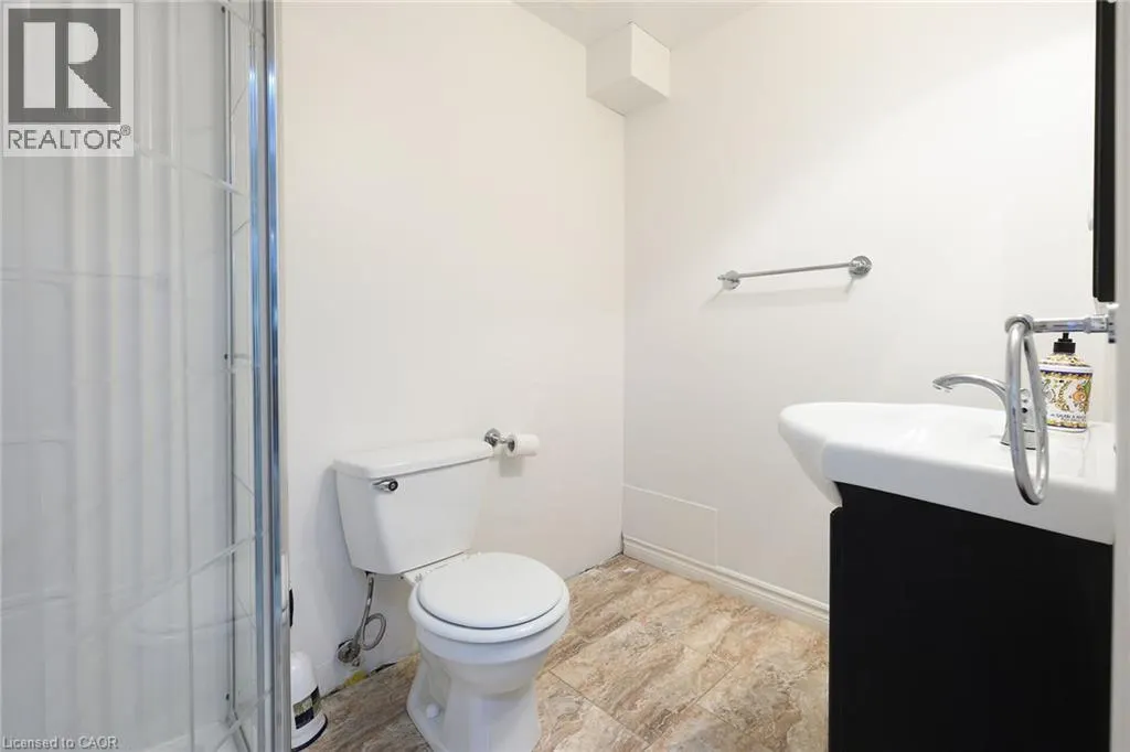 54 VINIFERA Drive