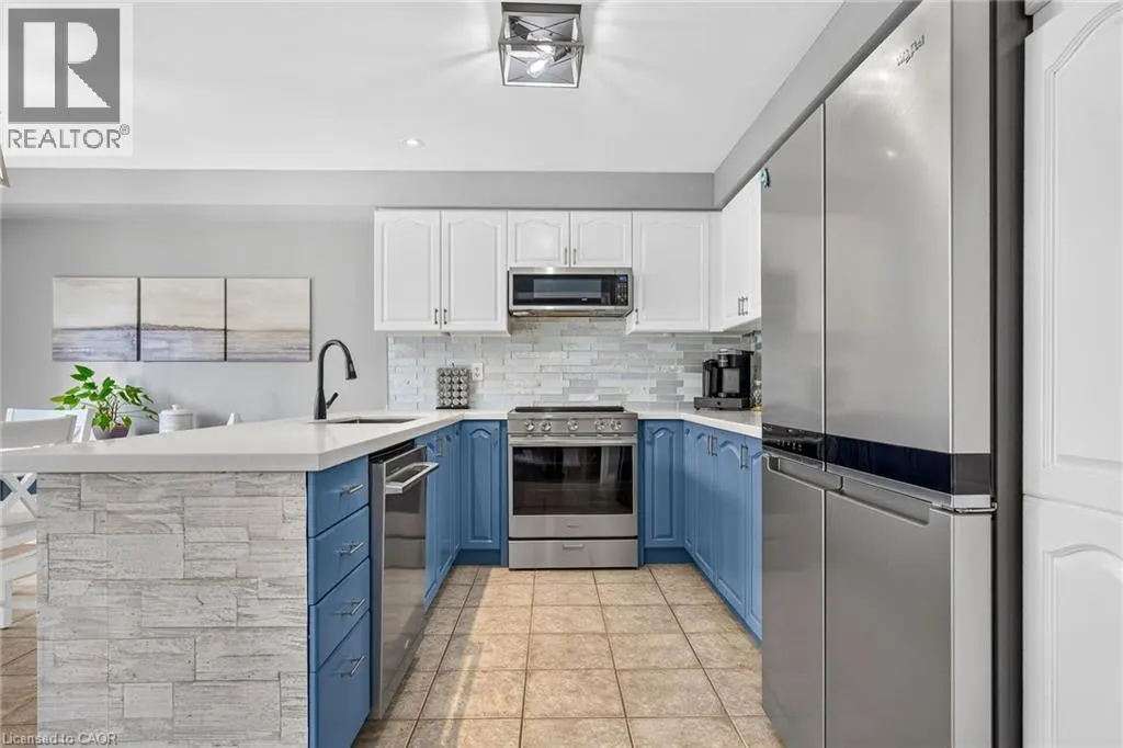 54 VINIFERA Drive