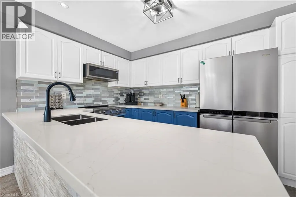 54 VINIFERA Drive