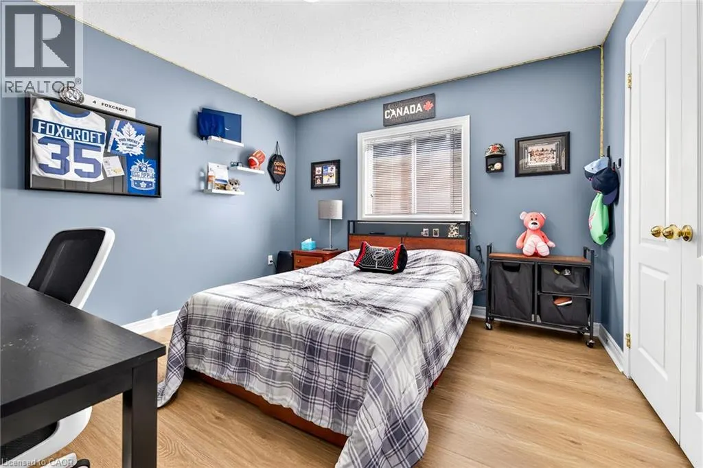 54 VINIFERA Drive