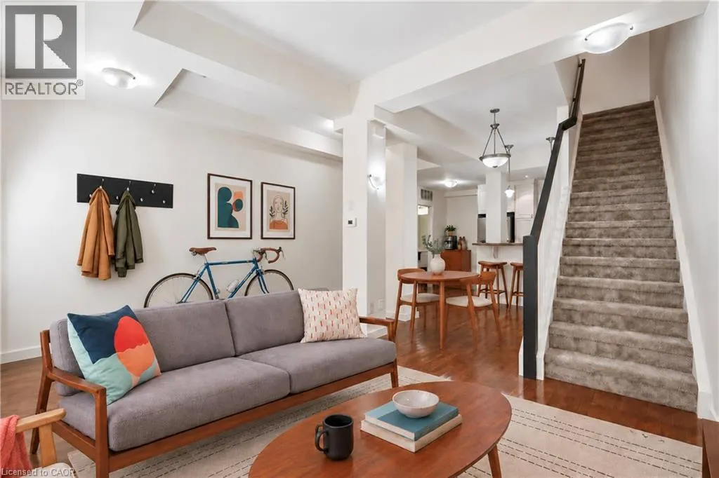 49 ONTARIO Street Unit# 8 #8