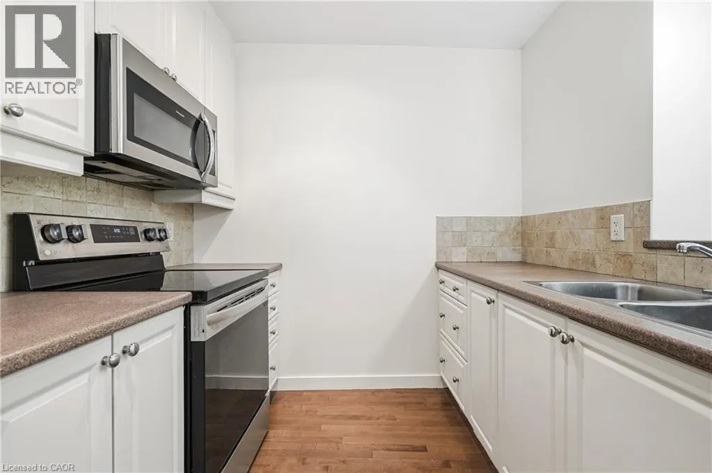 49 ONTARIO Street Unit# 8 #8
