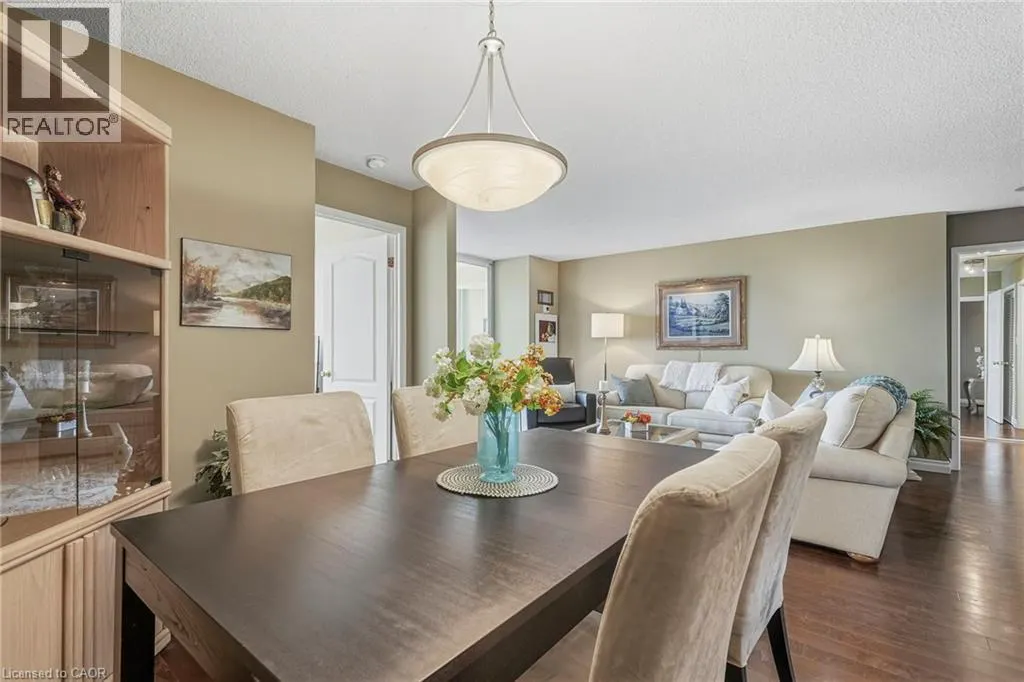 1276 MAPLE CROSSING Boulevard Unit# 1406 #1406