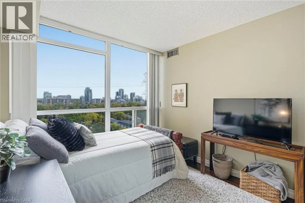 1276 MAPLE CROSSING Boulevard Unit# 1406 #1406