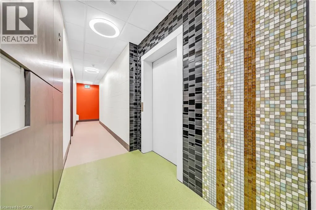 121 KING Street E Unit# 605 #605