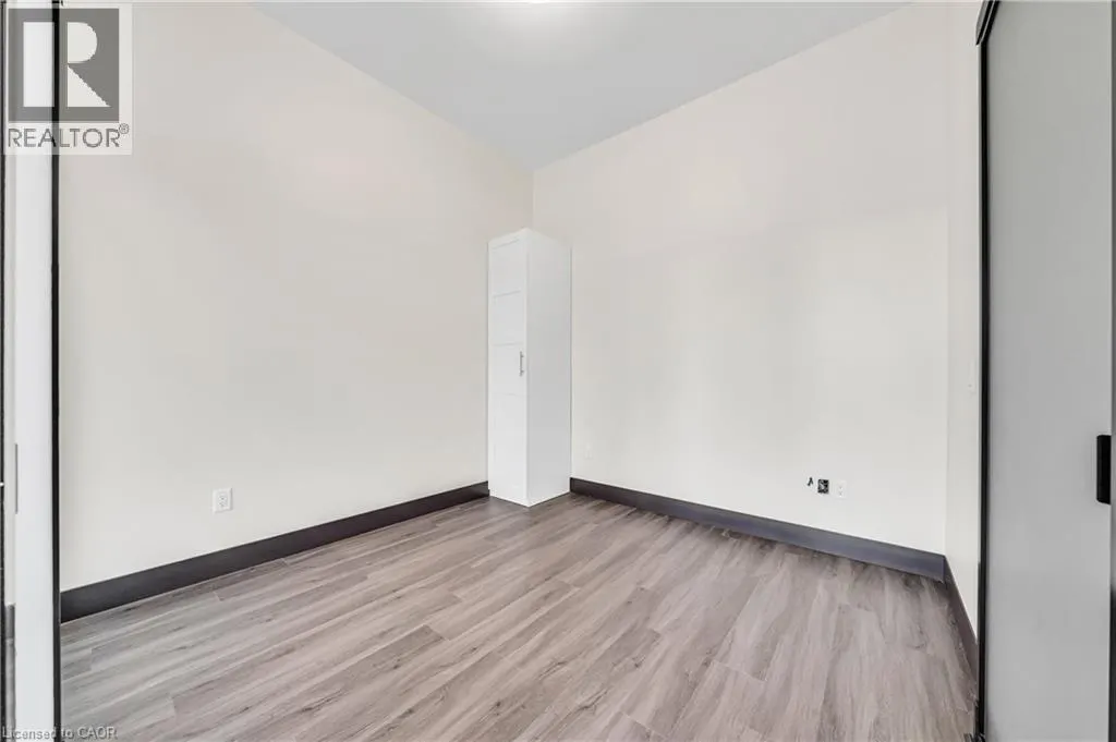 121 KING Street E Unit# 605 #605