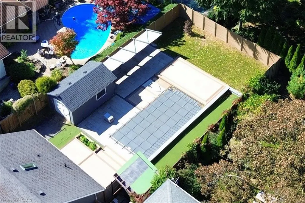 6 NELLES Boulevard