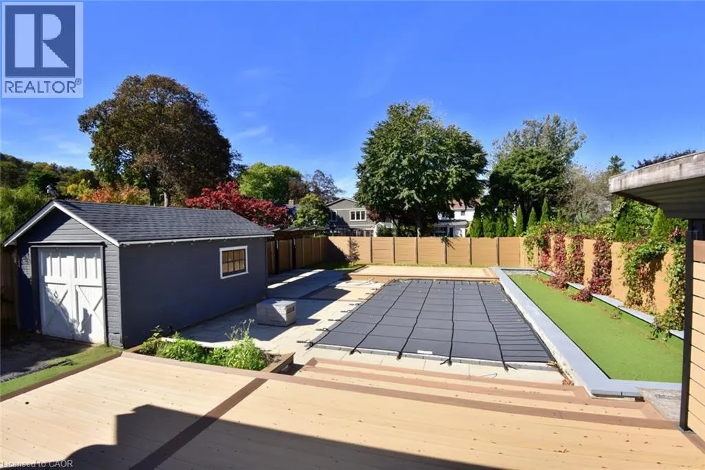 6 NELLES Boulevard