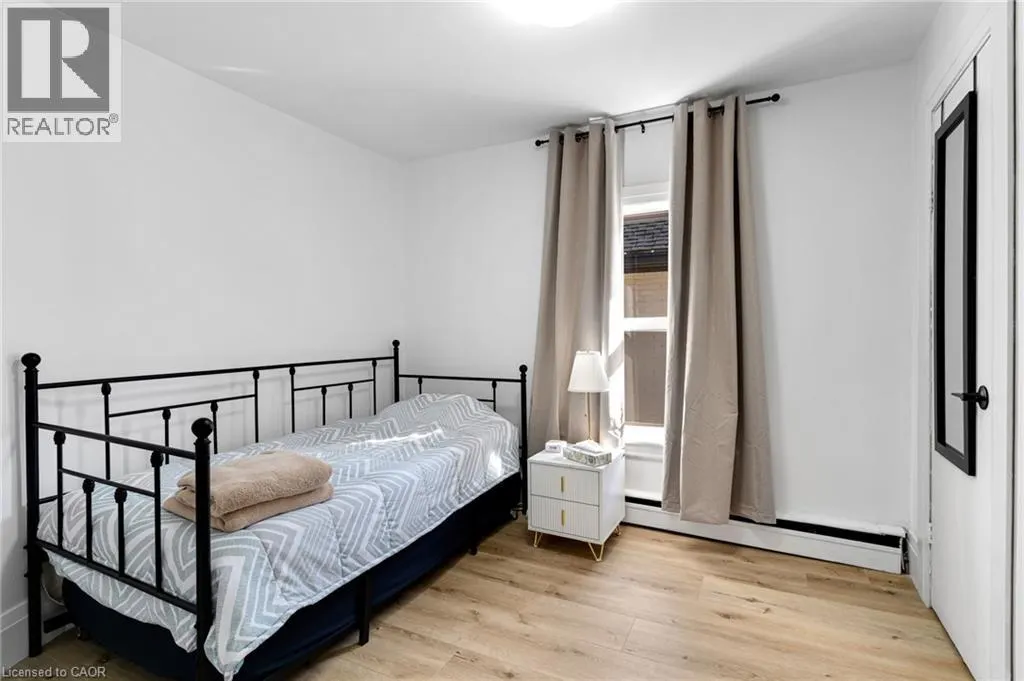 115 N AINSLIE Street Unit# 3 #3