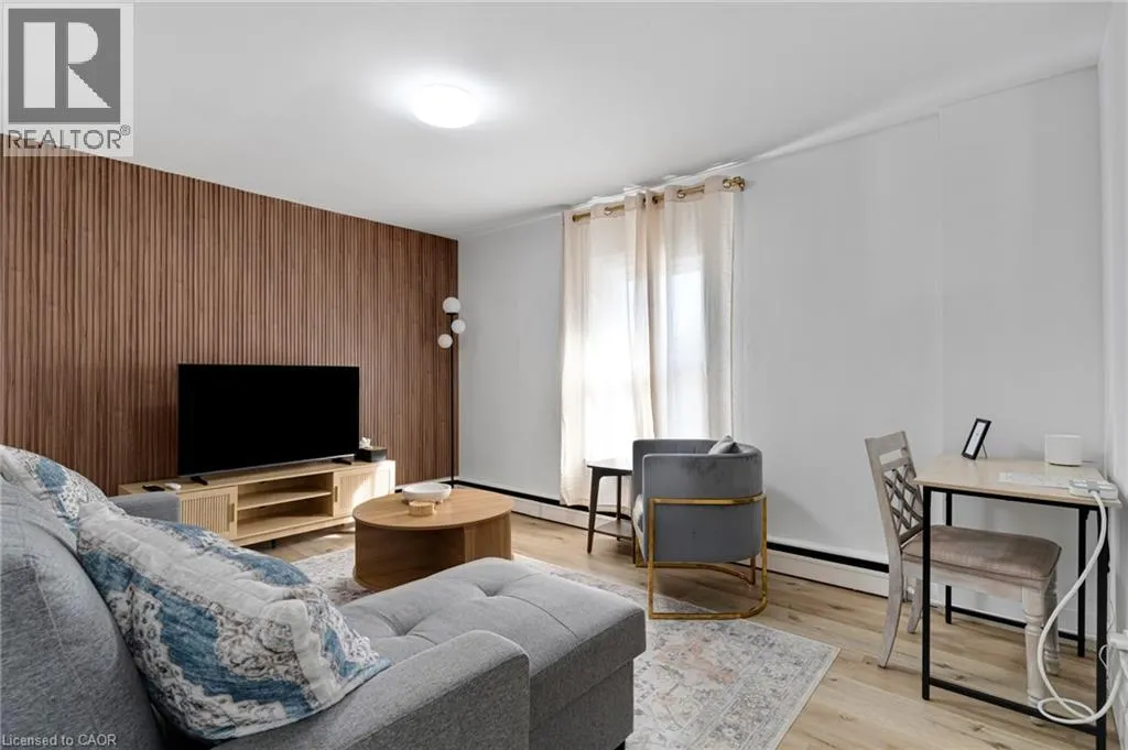 115 N AINSLIE Street Unit# 3 #3