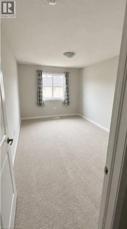 30 LINDEN PARK Lane