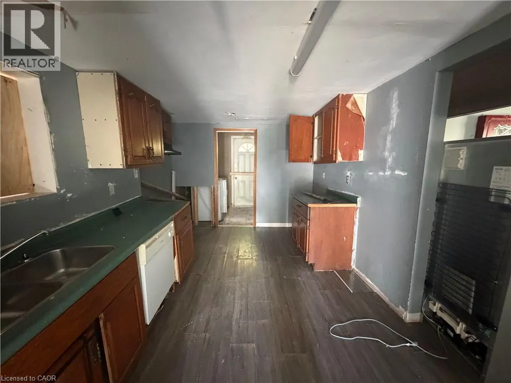 158 TRELAWNE Avenue