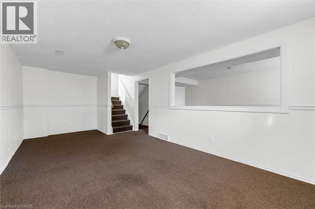 16 CRYSTAL Court